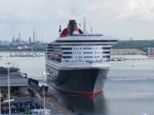 Queen-Mary-2