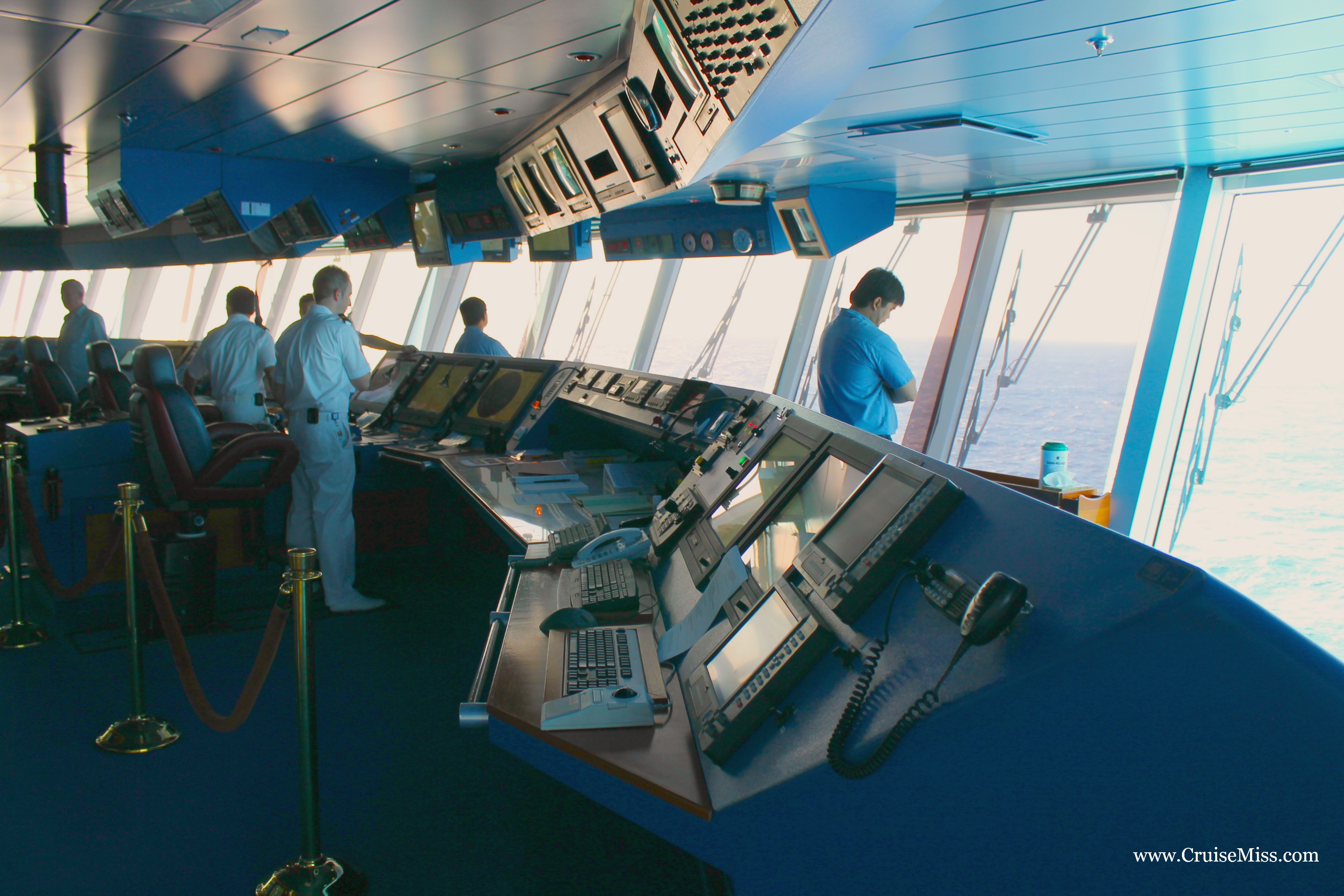 cruise ship bridge video