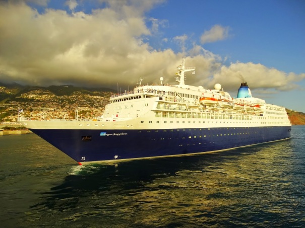 Saga Sapphire in Funchal - Image credit: Sergio Ferreira